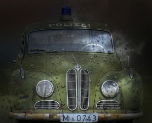 police-car-266880_640