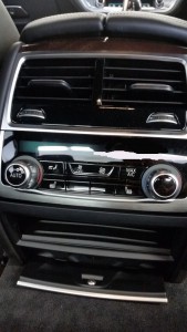 BMW 740i interior 05rev